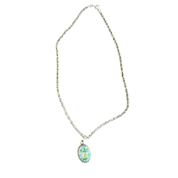 Vintage Floral Cameo Gold Tone Pendant 18" Necklace - Picture 2 of 4